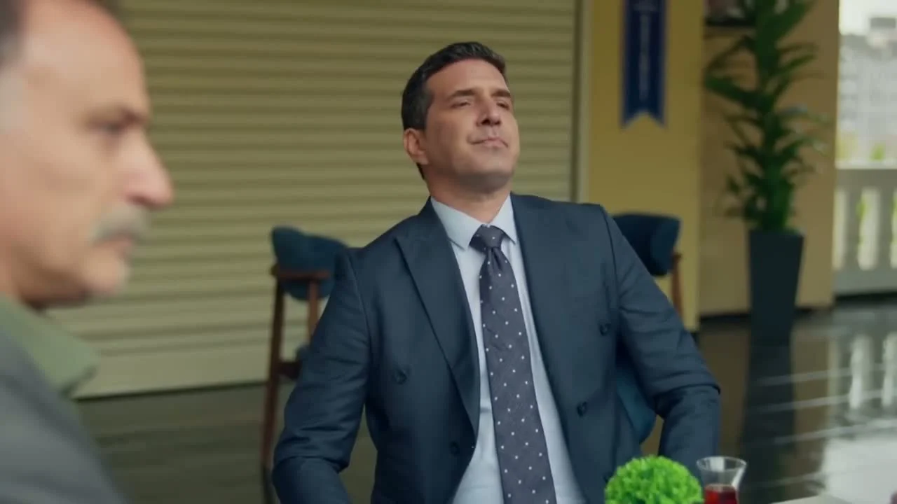 Кадры из сериала Далекий город 11 серия 2 сезон (2024)